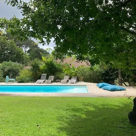4ch Et Superbe Piscine Chauffee A 4*